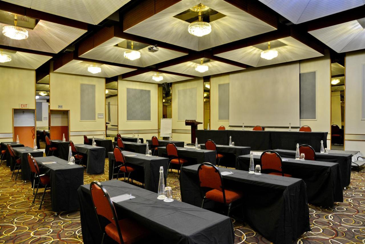 The Parktonian All Suite Hotel Johannesburg Exterior photo